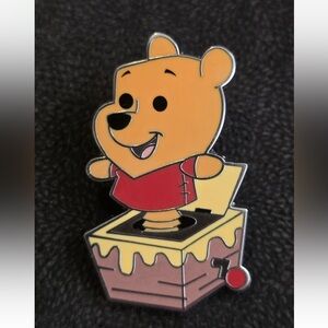 Disney Pin - 2025 Toys In a Box Mystery Pin - Winnie The Pooh (15)